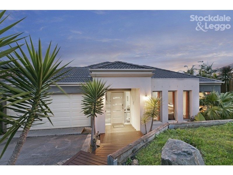 10 Lorne Court, Berwick VIC 3806