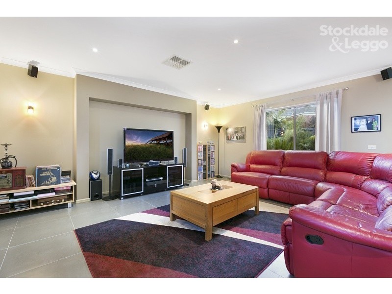 10 Lorne Court, Berwick VIC 3806