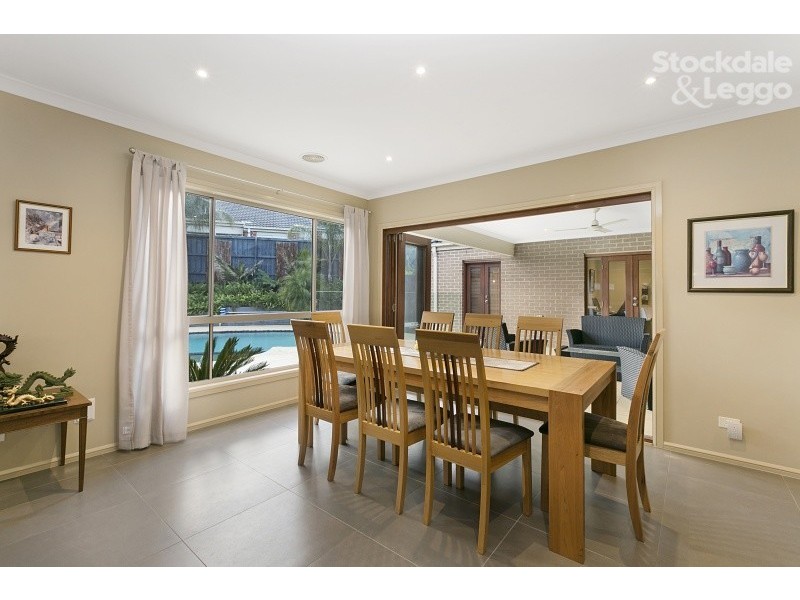 10 Lorne Court, Berwick VIC 3806