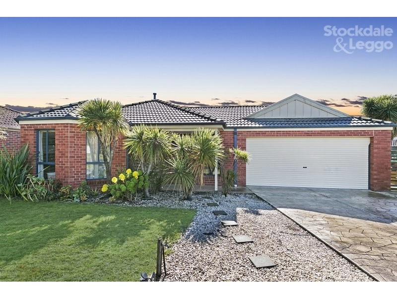46 Cato Parkway, Lynbrook VIC 3975