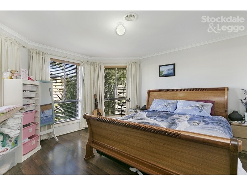 46 Cato Parkway, Lynbrook VIC 3975