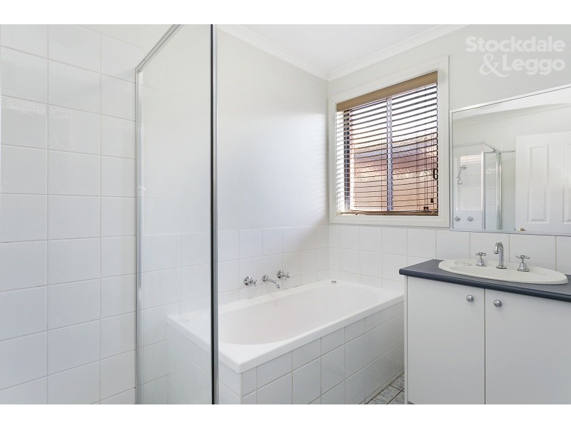 46 Cato Parkway, Lynbrook VIC 3975