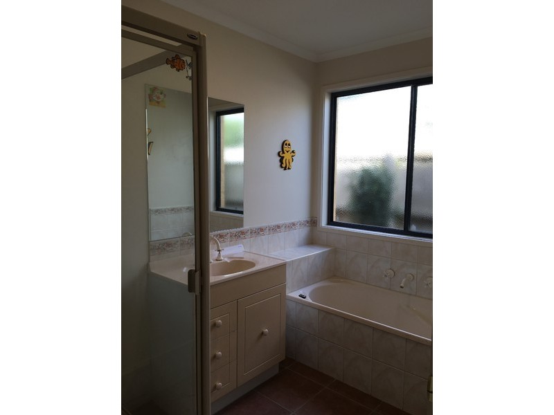 112 Harold Keys Drive, Narre Warren VIC 3805