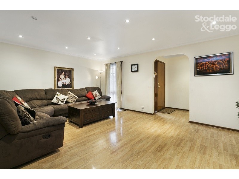 19 Woodlands Crescent, Narre Warren VIC 3805