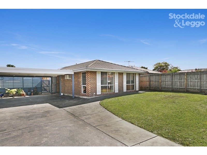 13 County Drive, Berwick VIC 3806