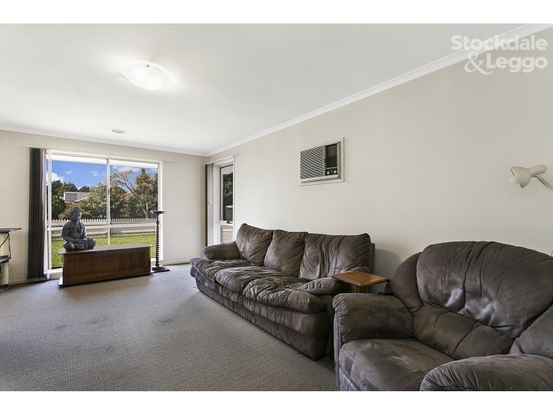 13 County Drive, Berwick VIC 3806