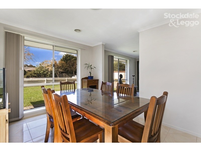 13 County Drive, Berwick VIC 3806