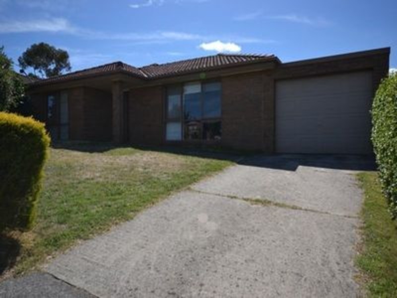 28 Michelle Drive, Hampton Park VIC 3976