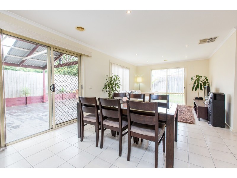 20 Henning Avenue, Lynbrook VIC 3975