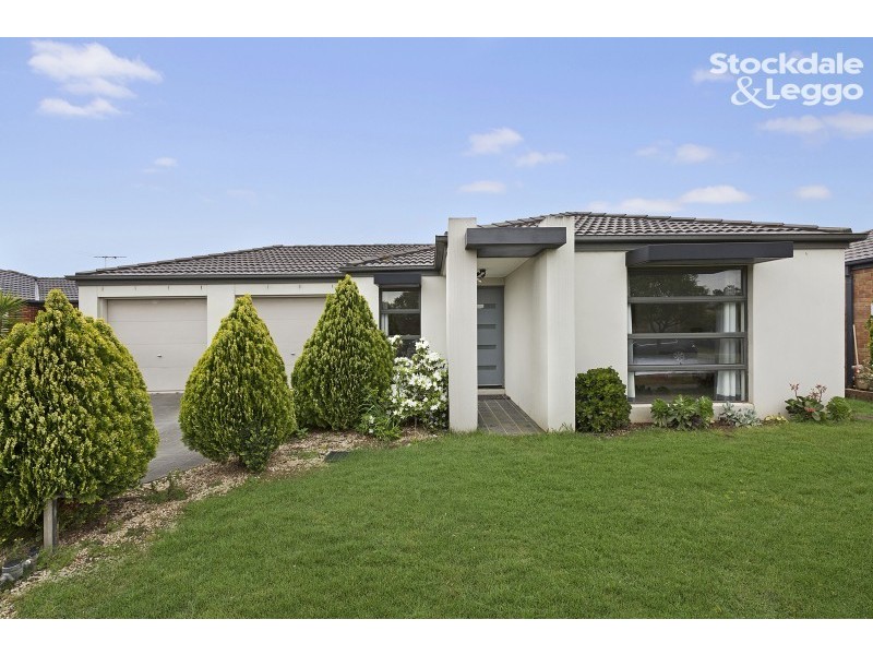 40 Sing Crescent, Berwick VIC 3806