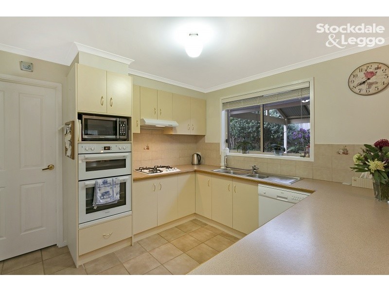 2 Culcairn Court, Narre Warren South VIC 3805