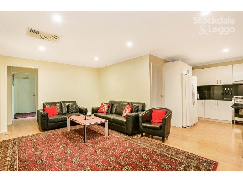 15 Willow Drive, Hampton Park VIC 3976