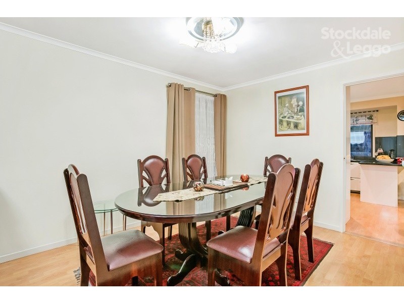 15 Willow Drive, Hampton Park VIC 3976