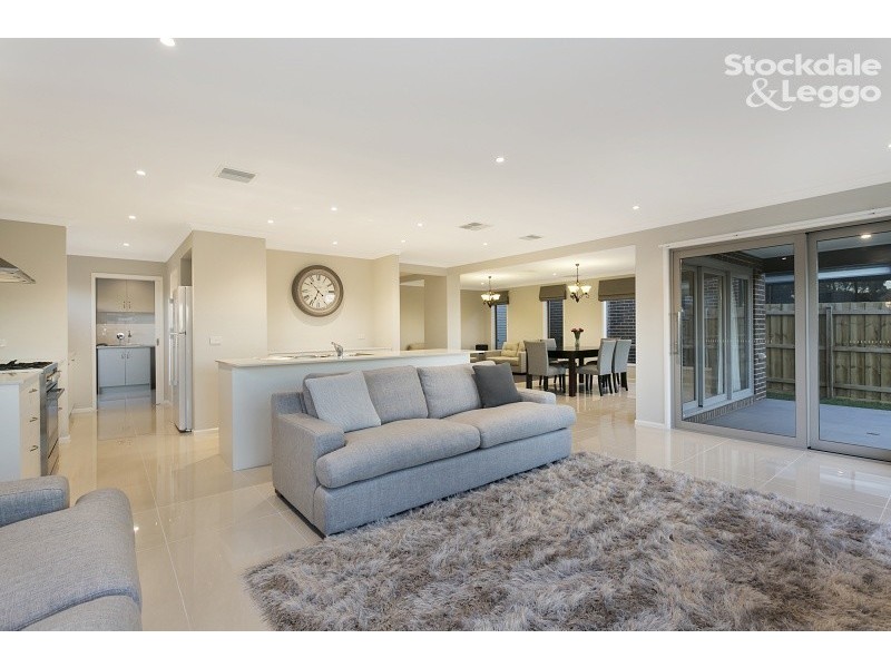 64 London Crescent, Narre Warren VIC 3805