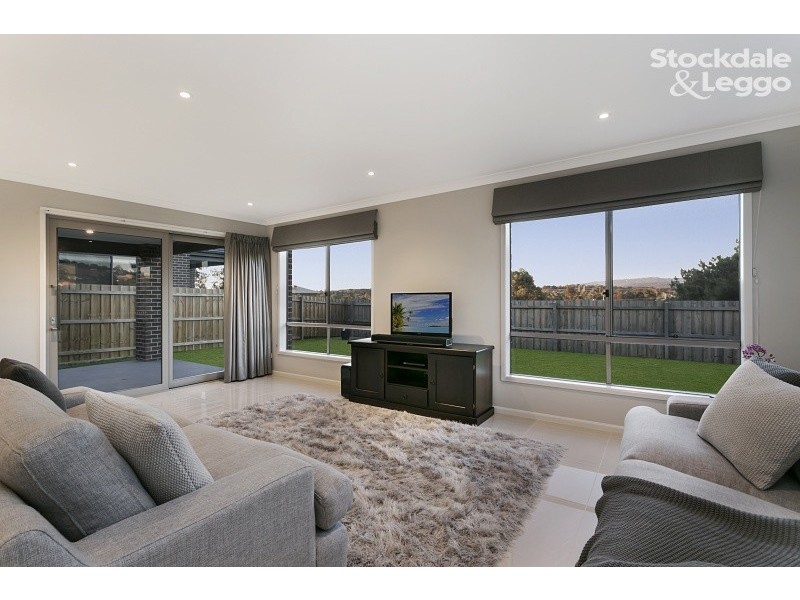 64 London Crescent, Narre Warren VIC 3805