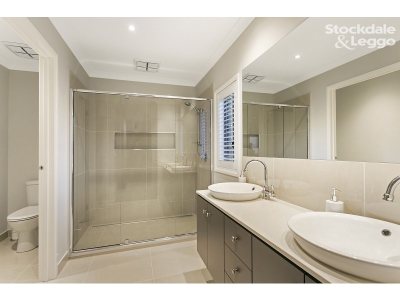 64 London Crescent, Narre Warren VIC 3805