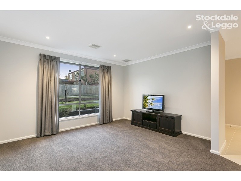 64 London Crescent, Narre Warren VIC 3805