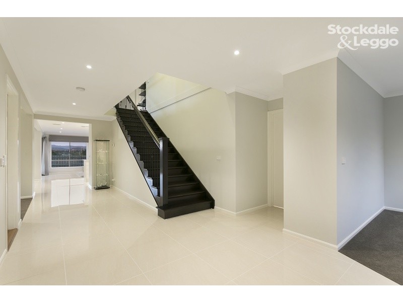 64 London Crescent, Narre Warren VIC 3805