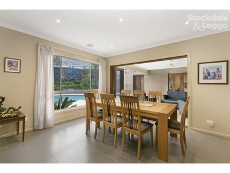 10 Lorne Court, Berwick VIC 3806