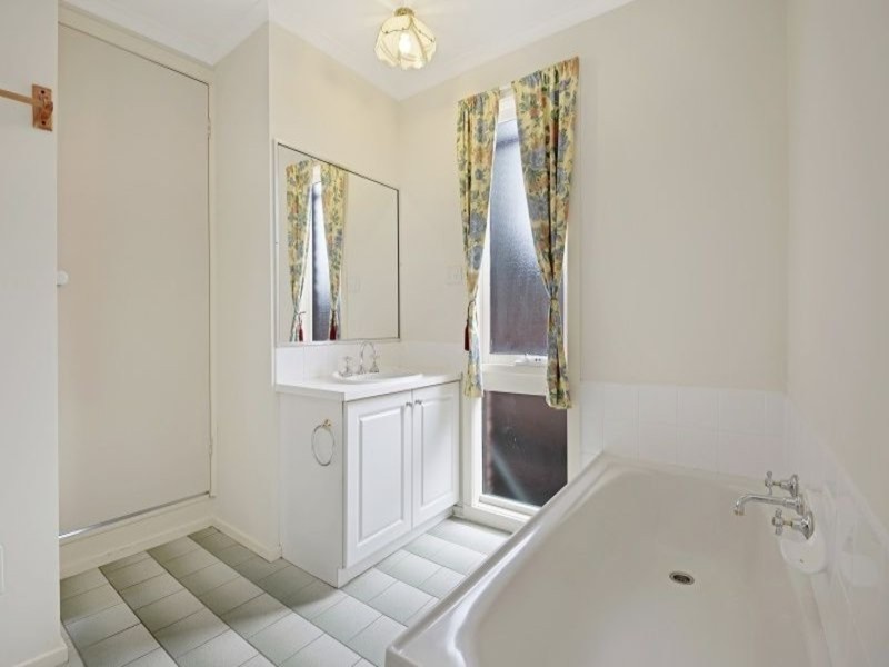 28 Victoria Road, Narre Warren VIC 3805