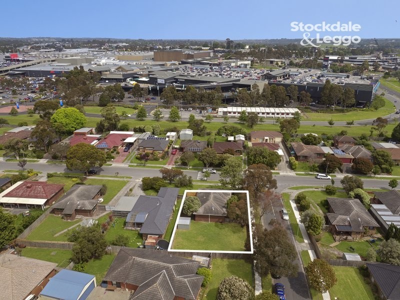 81 Fountain Drive, Narre Warren VIC 3805