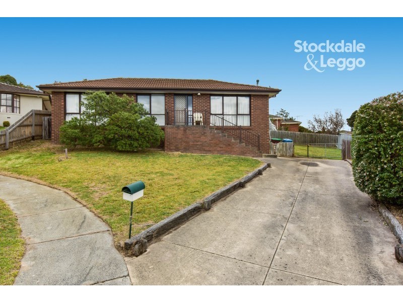 2 Caroline Place, Hampton Park VIC 3976