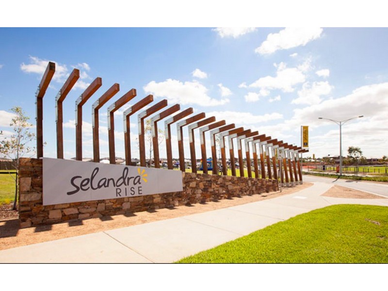 1-11/Lot D Everard Avenue, Clyde North VIC 3978