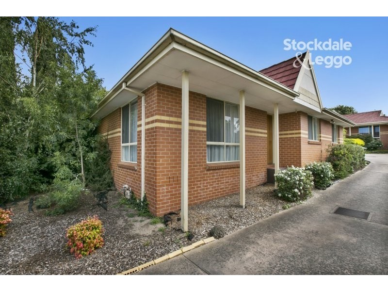 1/12 Meadow Wood Walk, Narre Warren VIC 3805
