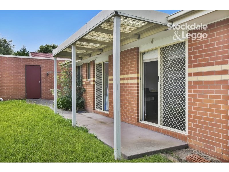 1/12 Meadow Wood Walk, Narre Warren VIC 3805