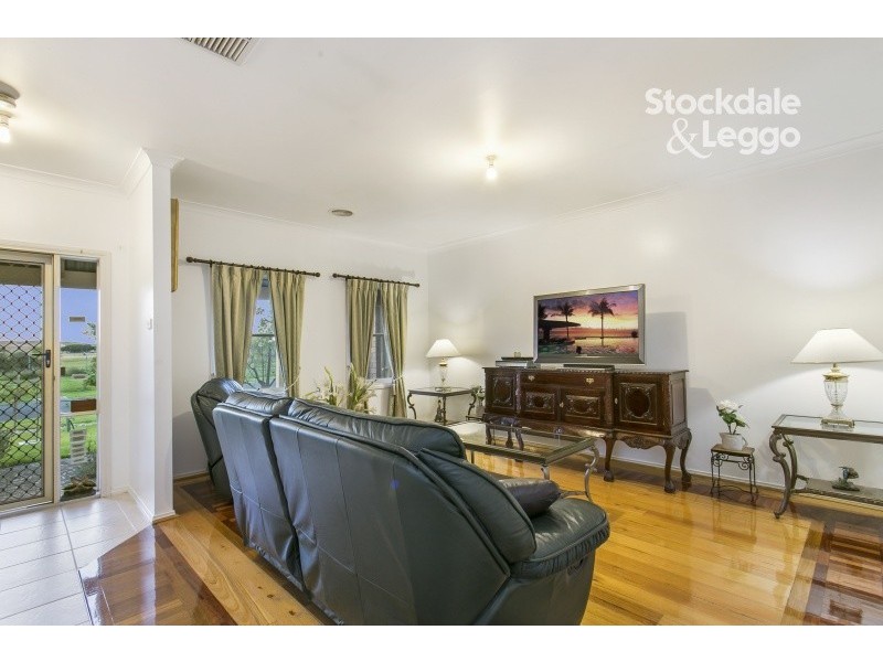 32 Kingston Avenue, Narre Warren South VIC 3805