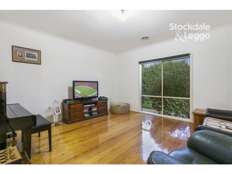 32 Kingston Avenue, Narre Warren South VIC 3805