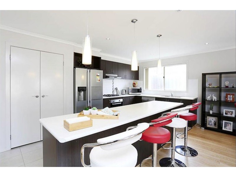 23 Aisbett Close, Lynbrook VIC 3975