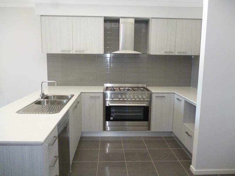 8 Teviot Street, Clyde VIC 3978