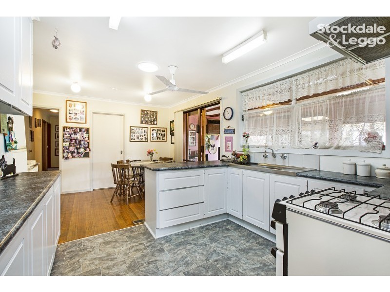 11 Shrives Road, Narre Warren VIC 3805