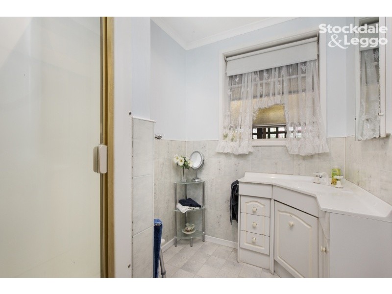 11 Shrives Road, Narre Warren VIC 3805