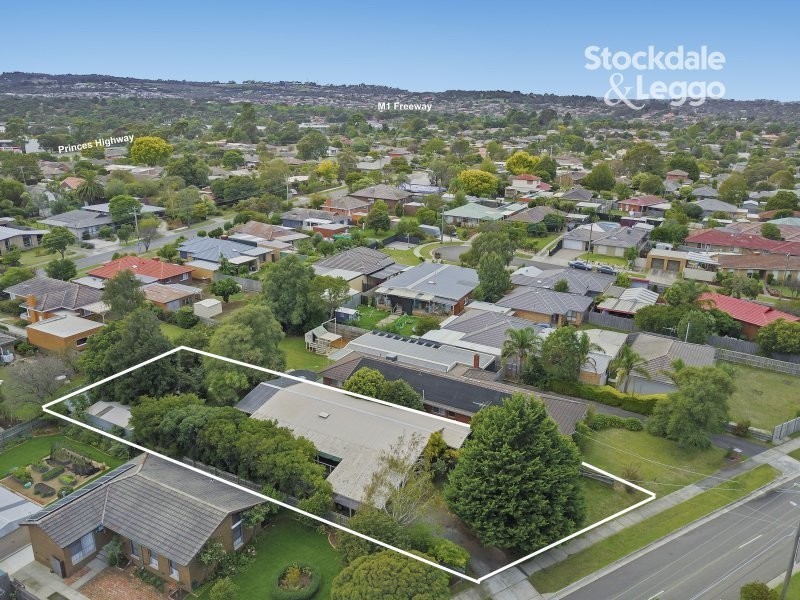 11 Sweeney Drive, Narre Warren VIC 3805
