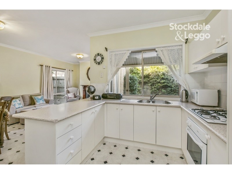 2 Regent Close, Berwick VIC 3806