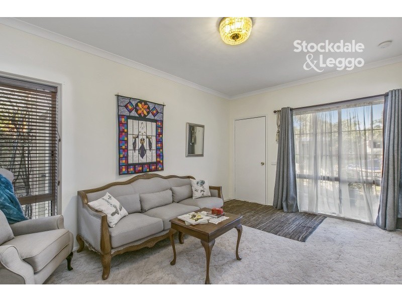 2 Regent Close, Berwick VIC 3806