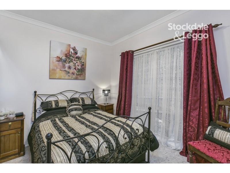 2 Regent Close, Berwick VIC 3806