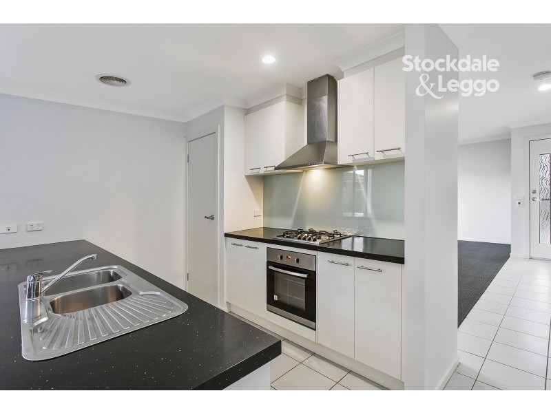 11 Rahni Close, Narre Warren VIC 3805