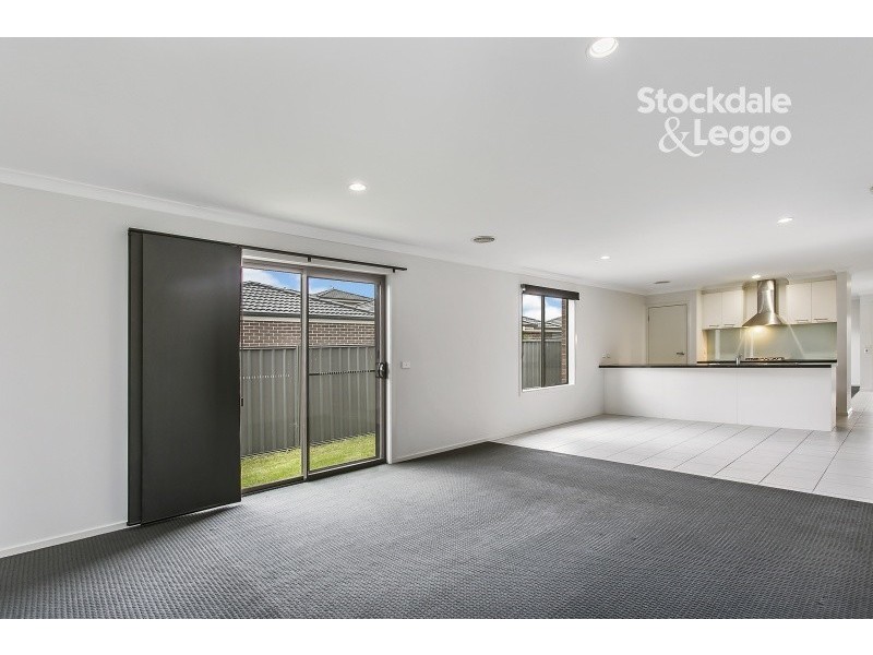 11 Rahni Close, Narre Warren VIC 3805