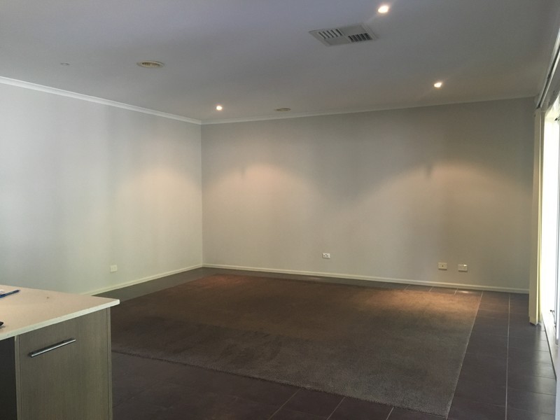 5 Sunhill Way, Berwick VIC 3806