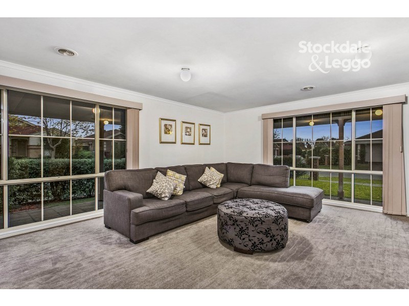 15 Brookville Court, Narre Warren South VIC 3805