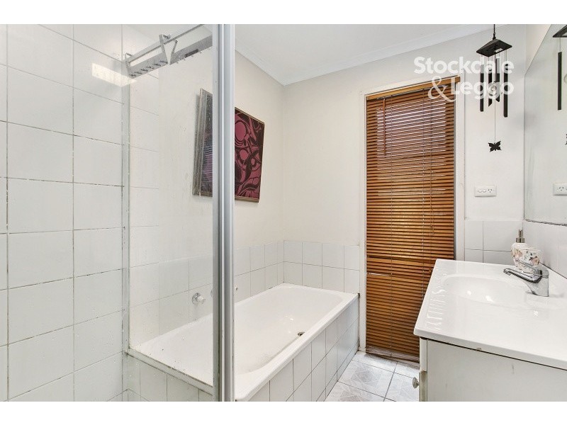 34 Mahon Crescent, Narre Warren VIC 3805