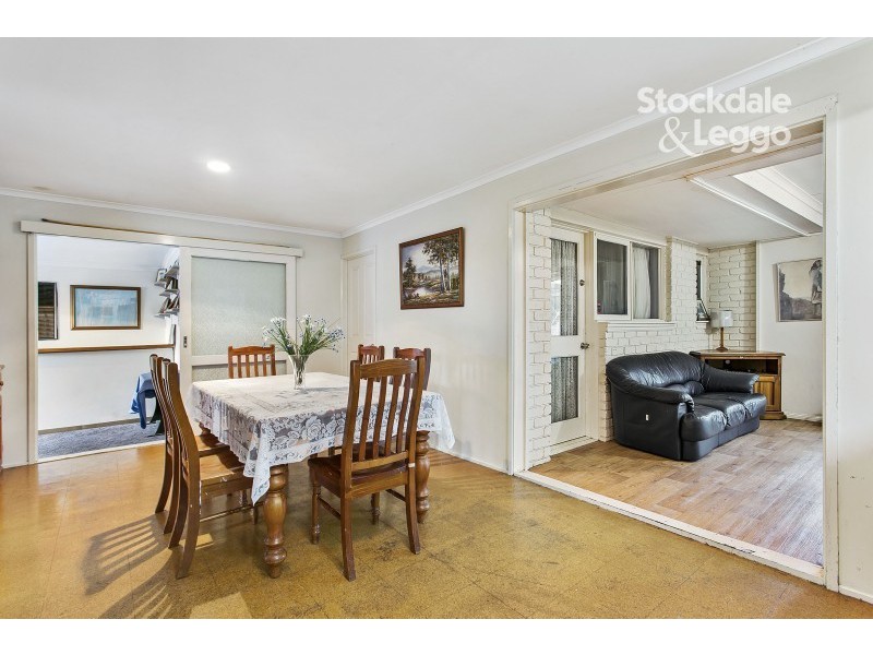 34 Mahon Crescent, Narre Warren VIC 3805