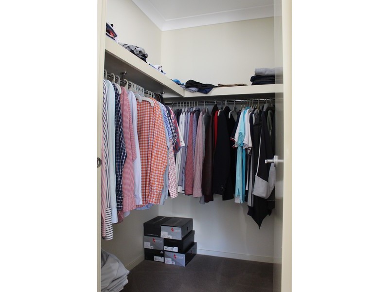 13 Paxford Drive, Cranbourne North VIC 3977