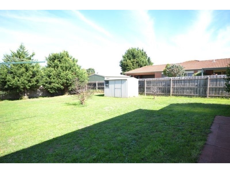 9 Browtop Road, Narre Warren VIC 3805