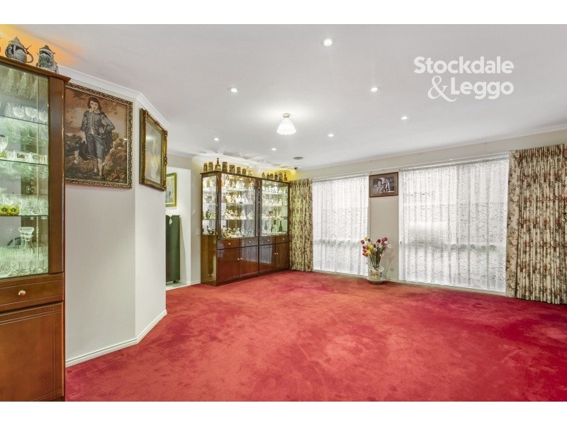 8 Kenton Walk, Narre Warren South VIC 3805