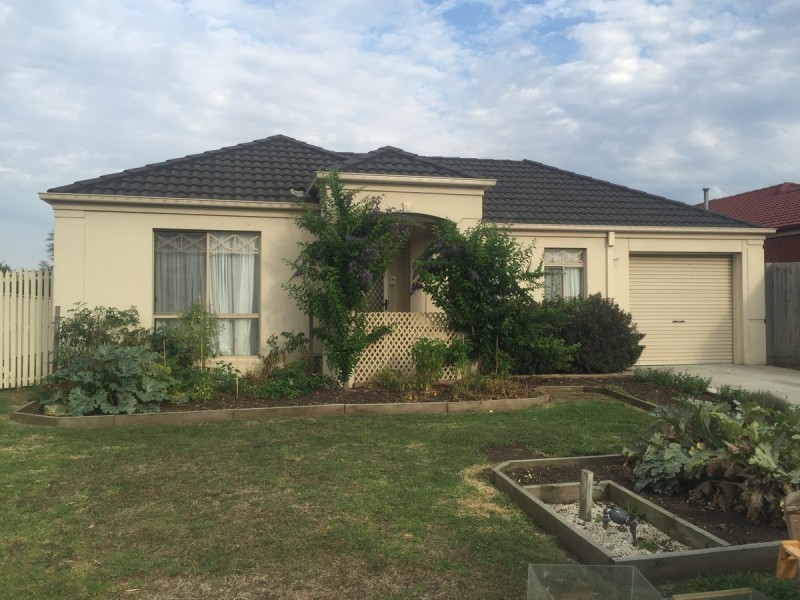 14 Janna Place, Berwick VIC 3806