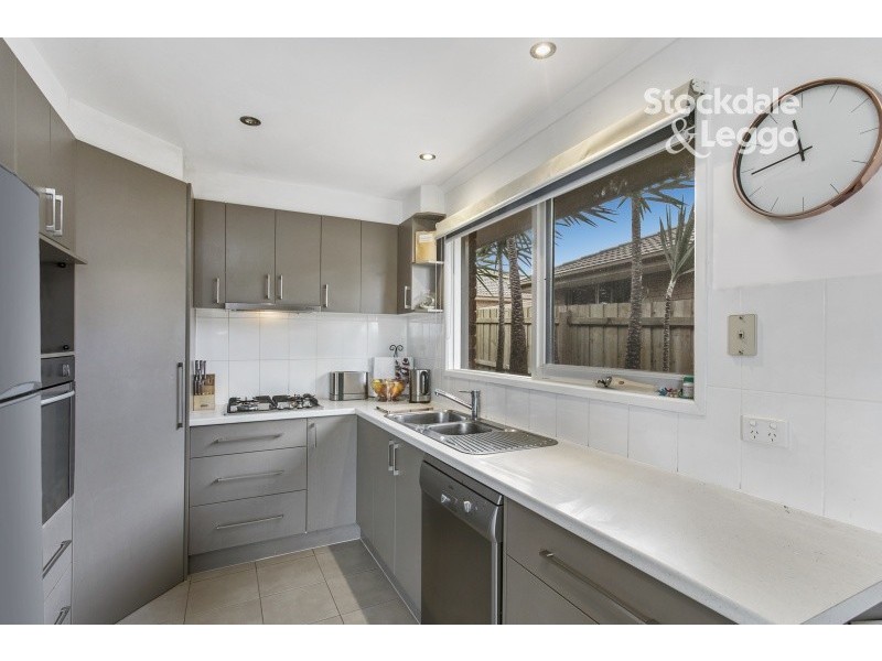 22 Amber Crescent, Narre Warren VIC 3805